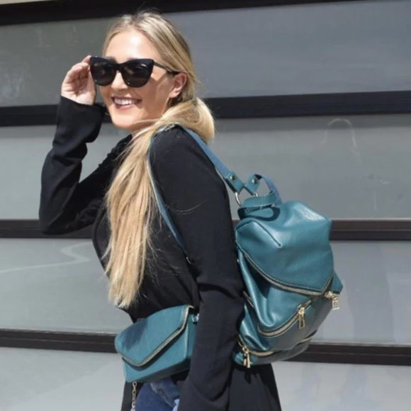 Hang Accessories - Bowie Convertible Backpack Green - Picture 2 of 2